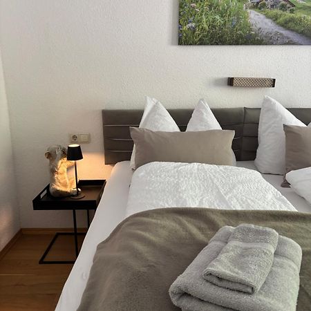 Lechtaler Alpenblick Landeck - Privatzimmer & Ferienwohnung Exterior photo