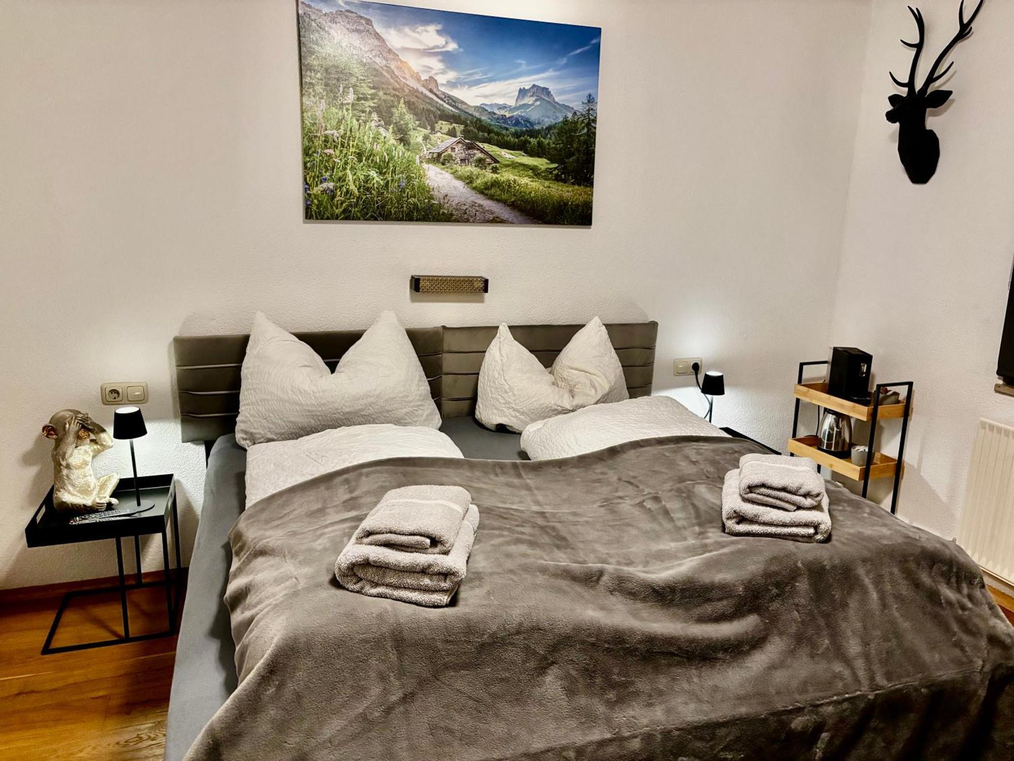 Lechtaler Alpenblick Landeck - Privatzimmer & Ferienwohnung Exterior photo